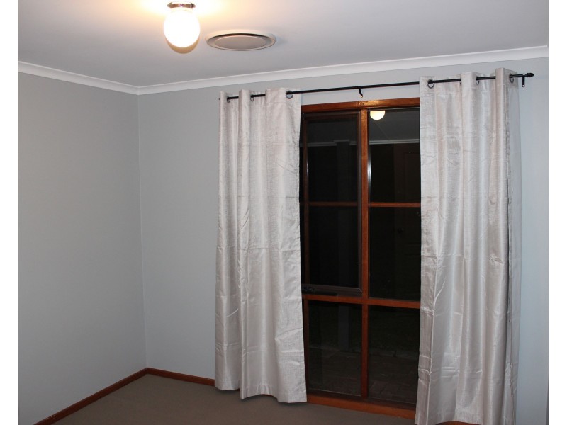 10 & 10A Glenworth Place, Camden NSW 2570