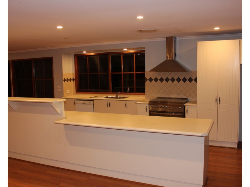 10 & 10A Glenworth Place, Camden NSW 2570