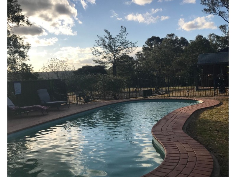 10 & 10A Glenworth Place, Camden NSW 2570