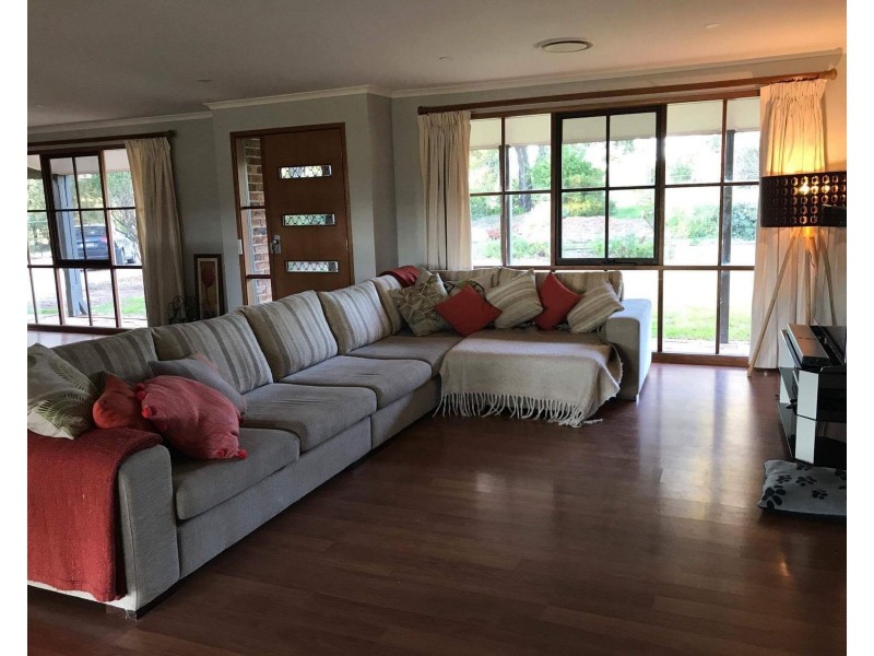 10 & 10A Glenworth Place, Camden NSW 2570