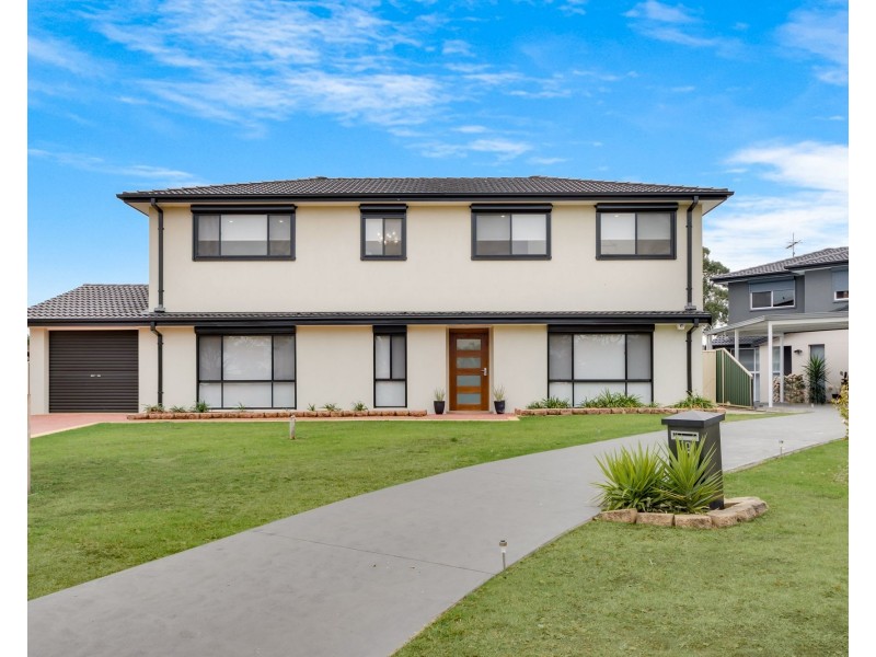 8 Stutz Place, Ingleburn NSW 2565
