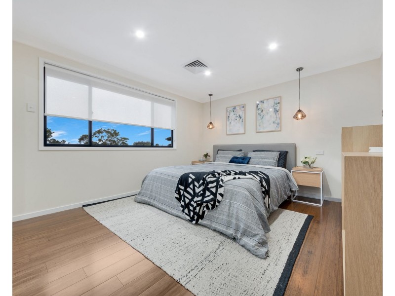 8 Stutz Place, Ingleburn NSW 2565