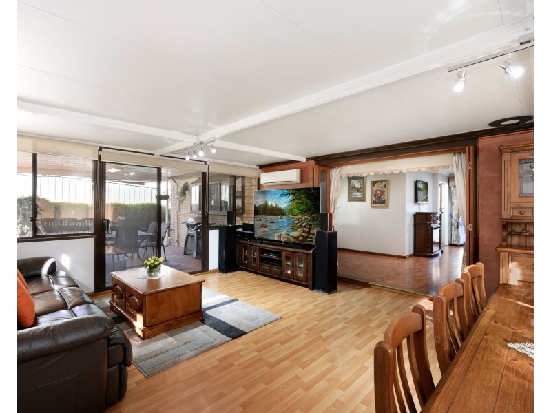 23 Traminer Place, Eschol Park NSW 2558