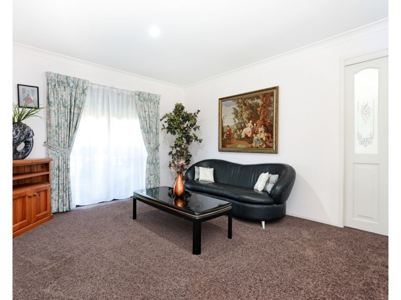 23 Traminer Place, Eschol Park NSW 2558