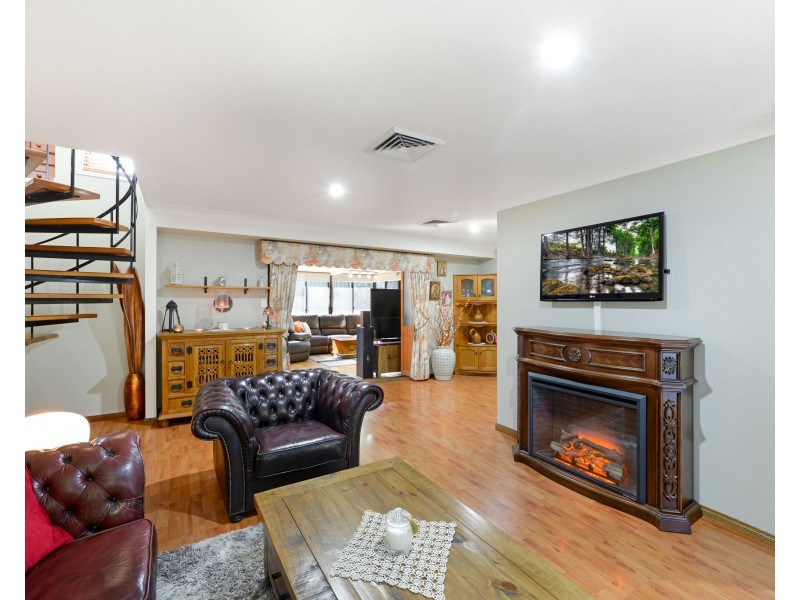 23 Traminer Place, Eschol Park NSW 2558