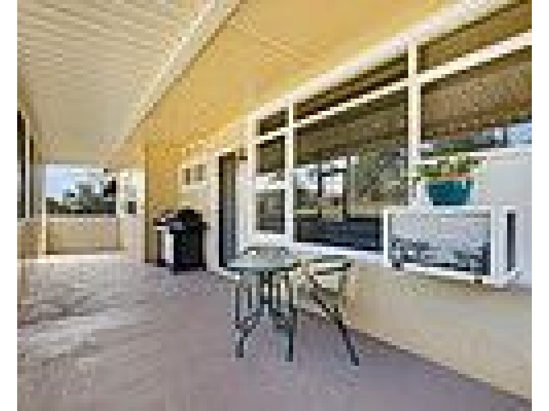 136 Macquarie Avenue, Campbelltown NSW 2560