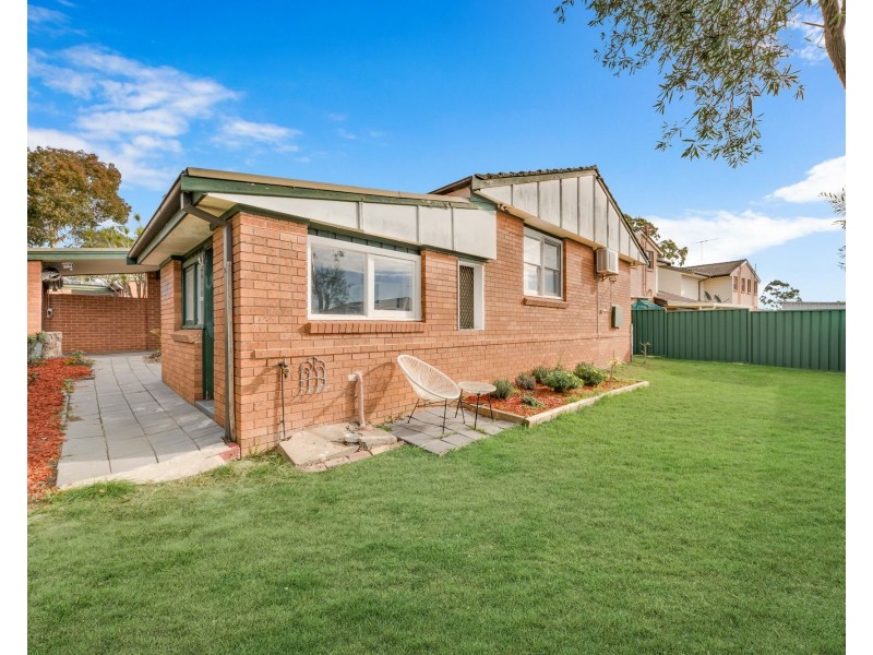 4/84 Townson Avenue, Minto NSW 2566