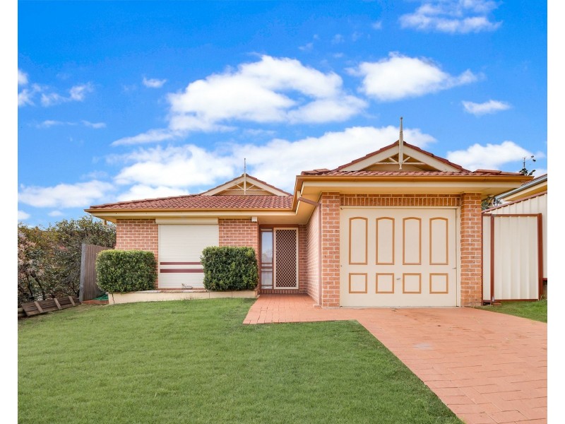 11 Englorie Park Drive, Englorie Park NSW 2560