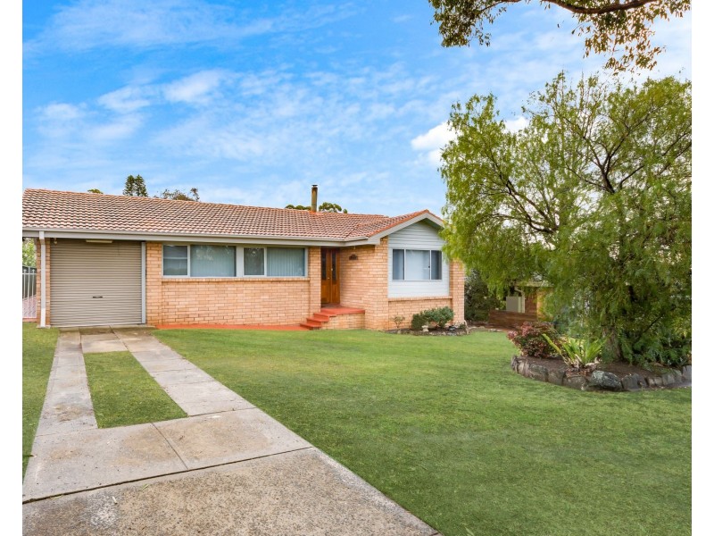 9 Warrina Road, Bradbury NSW 2560