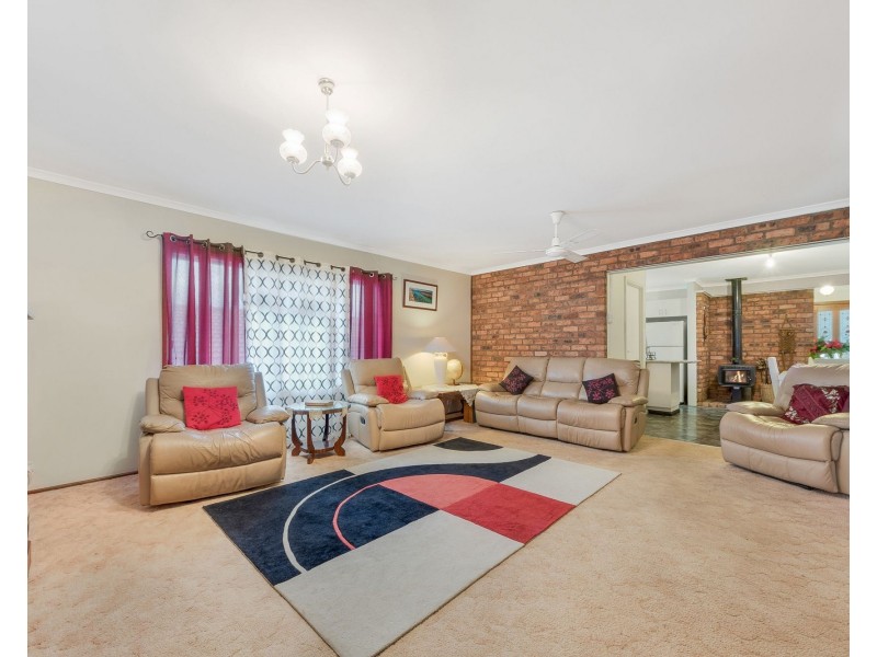 9 Warrina Road, Bradbury NSW 2560