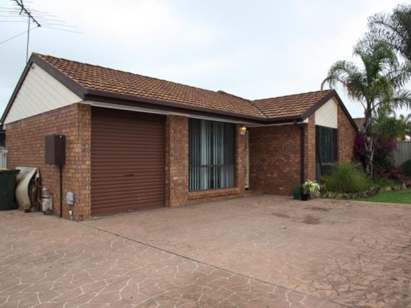 Kearns NSW 2558