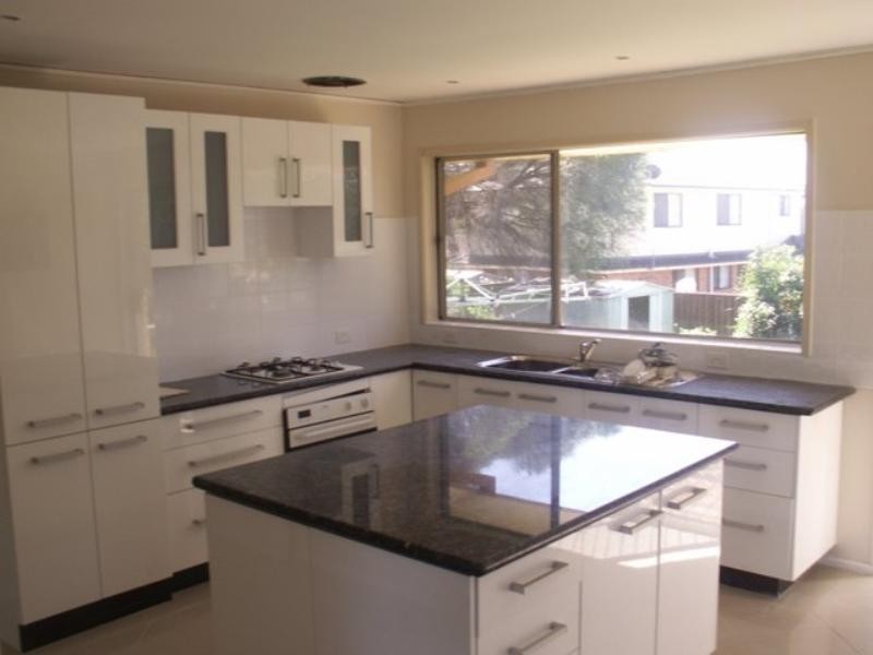 Bradbury NSW 2560