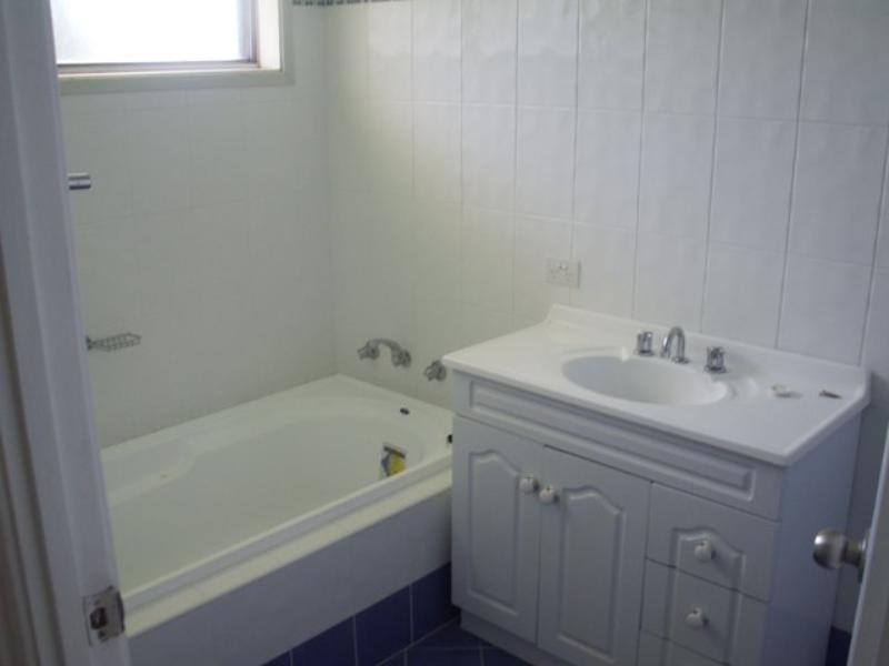 Bradbury NSW 2560