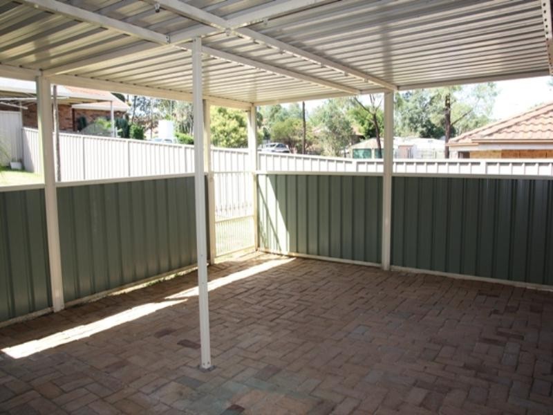 275 Welling Drive, Mount Annan NSW 2567