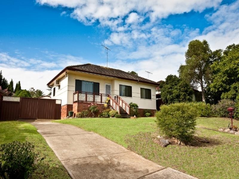 14 Carcoola Street, Campbelltown NSW 2560