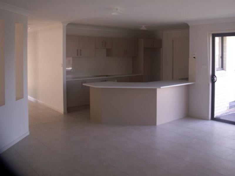 Kearns NSW 2558