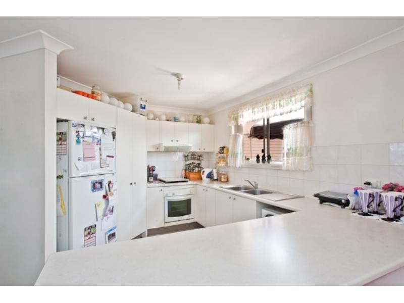 39 Archibald Cresent, Rosemeadow NSW 2560