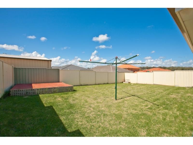 39 Archibald Cresent, Rosemeadow NSW 2560