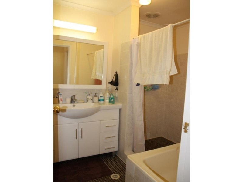 Macquarie Fields NSW 2564