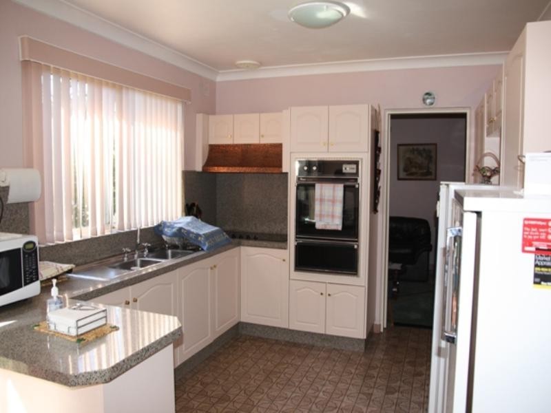 55 Longhurst Road, Minto NSW 2566