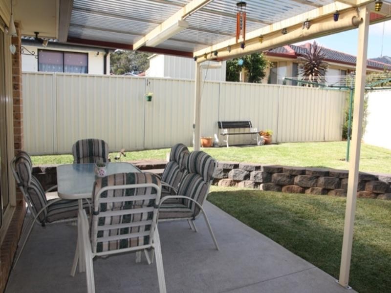 3 Titania Place, Rosemeadow NSW 2560