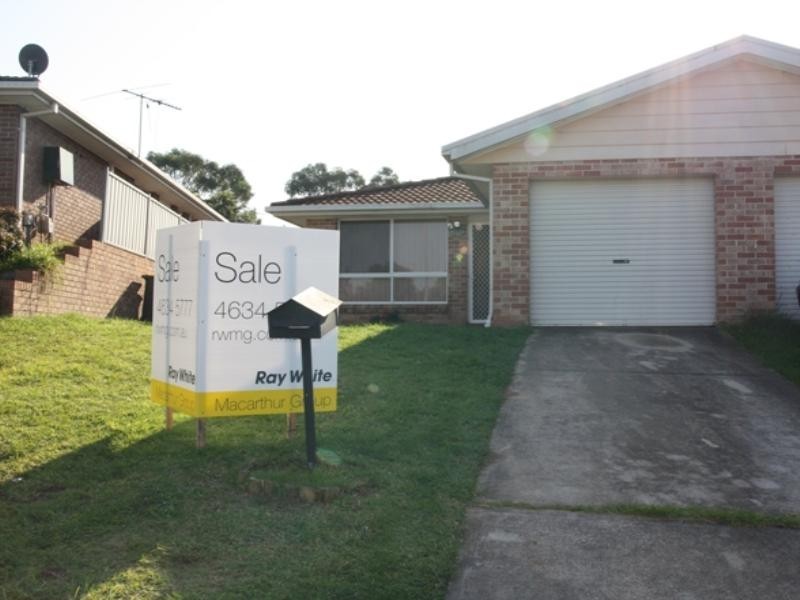 1/12 Cougar Place, Raby NSW 2566