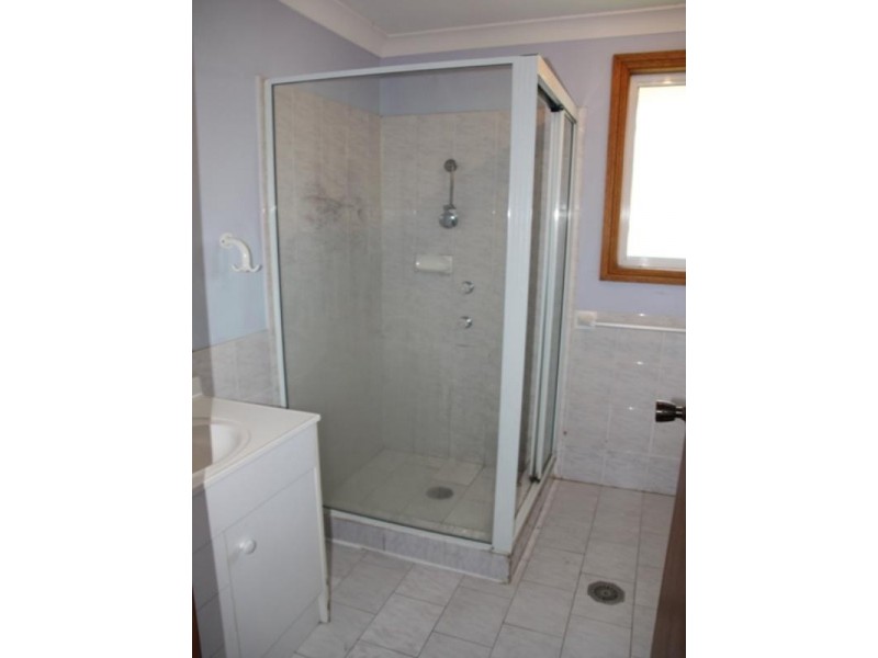 1/12 Cougar Place, Raby NSW 2566