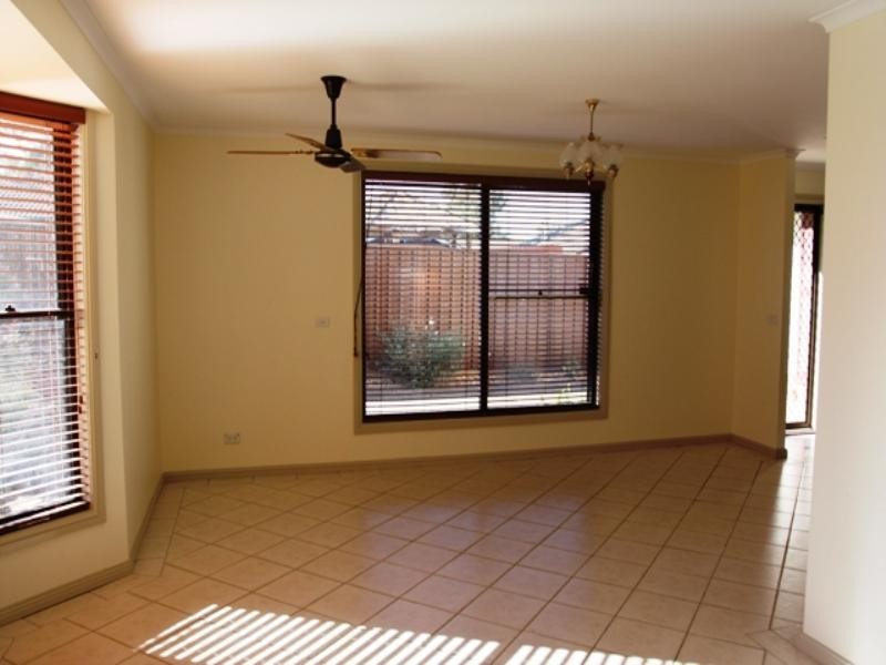 43 Fluorite Place, Eagle Vale NSW 2558