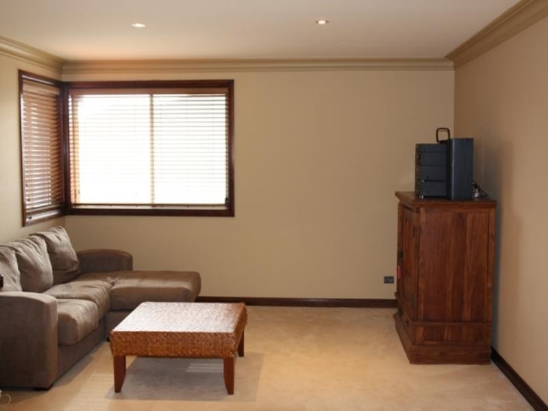 Glen Alpine NSW 2560