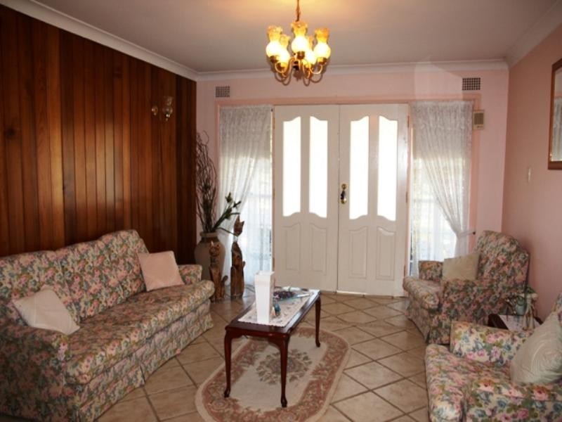 Campbelltown NSW 2560