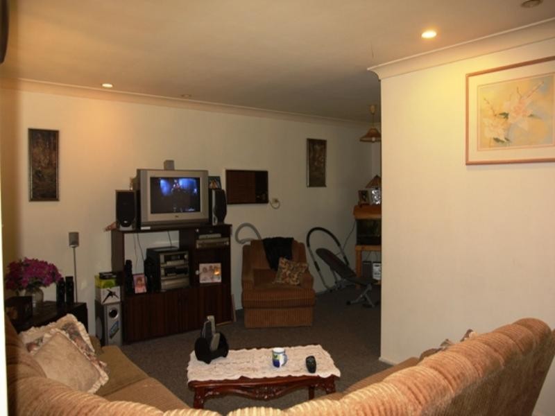 68 Fluorite Place, Eagle Vale NSW 2558