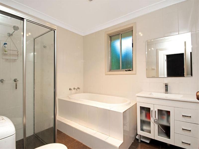 3 Bronte Place, Woodbine NSW 2560