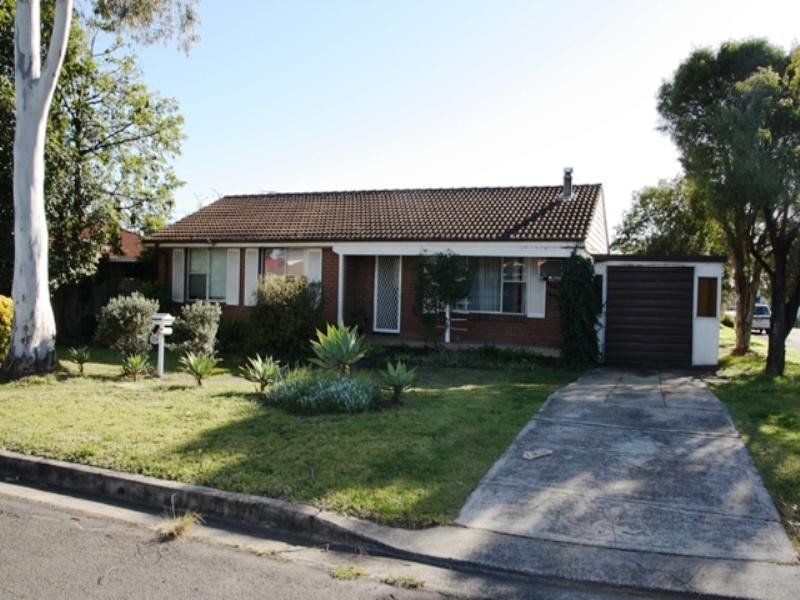 104 Durham Street, Minto NSW 2566