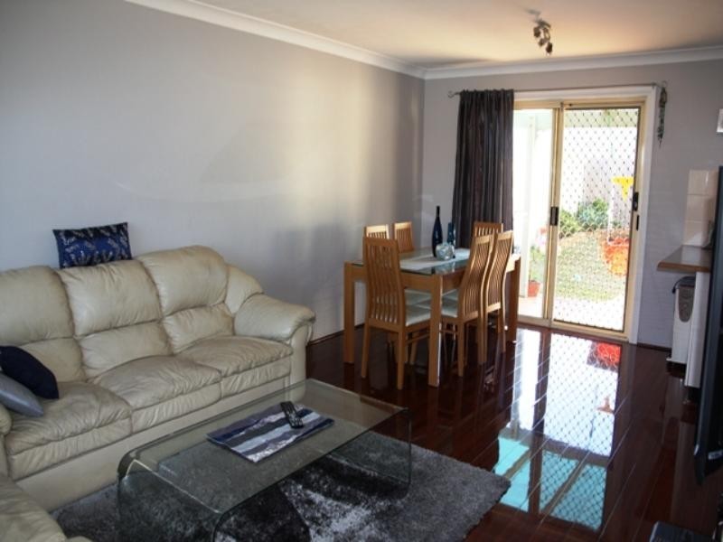 Macquarie Fields NSW 2564