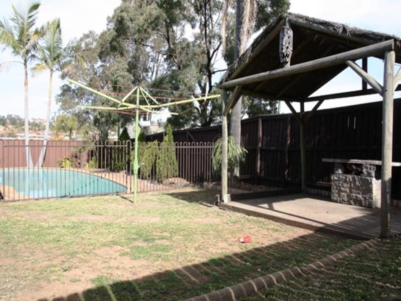 22 Balook Crescent, Bradbury NSW 2560