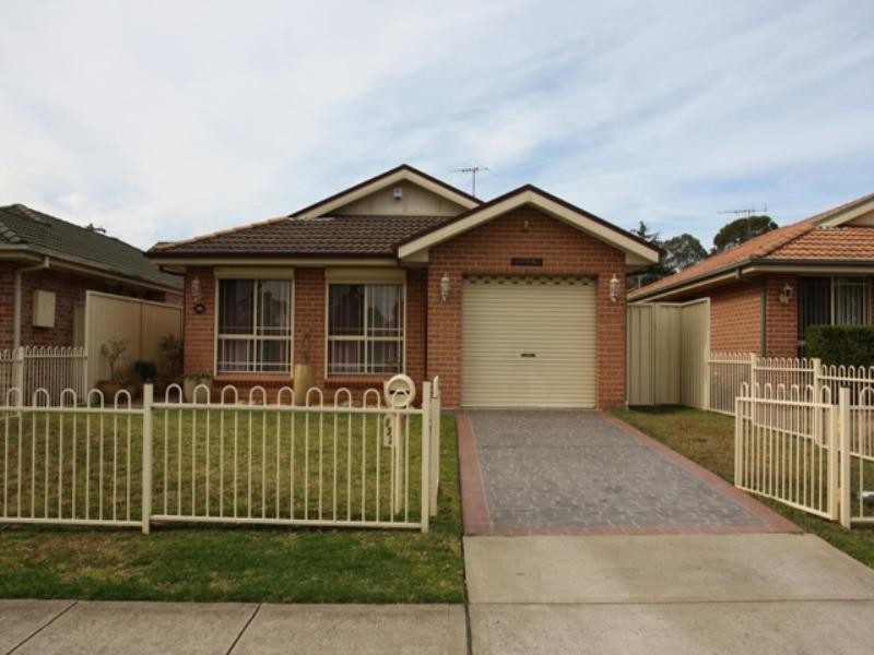 132 Ingleburn Road, Ingleburn NSW 2565