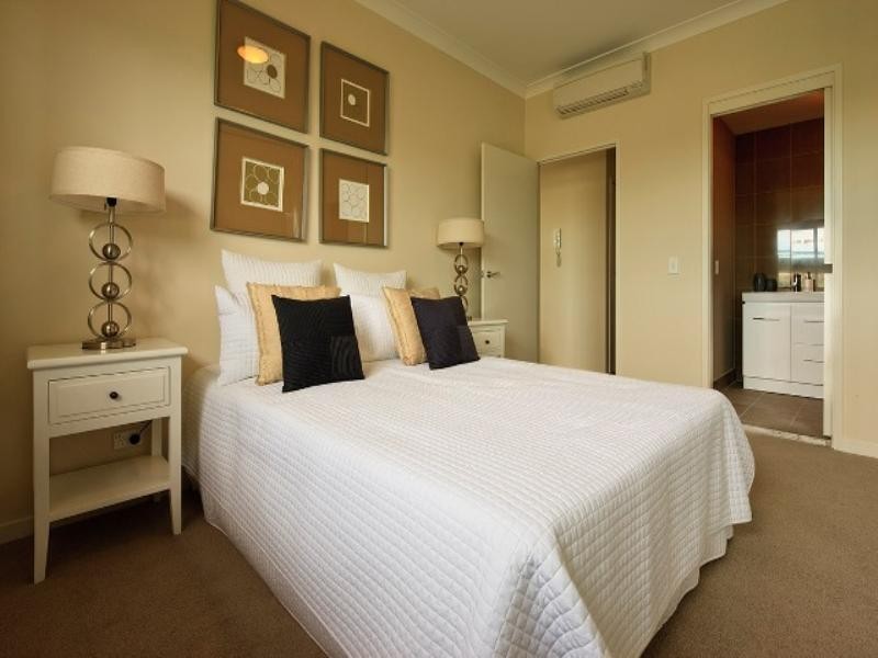 17 Warby Street, Campbelltown NSW 2560