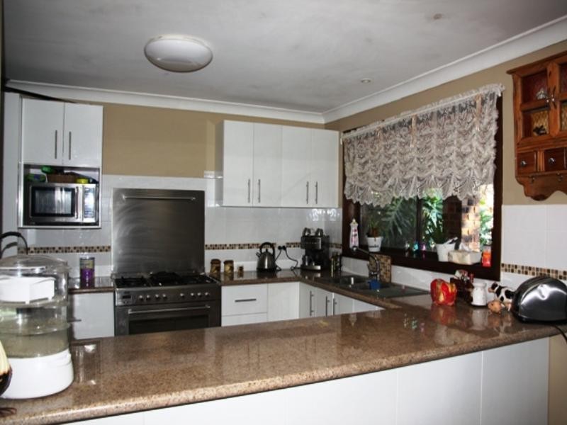 30 Serpentine Place, Eagle Vale NSW 2558