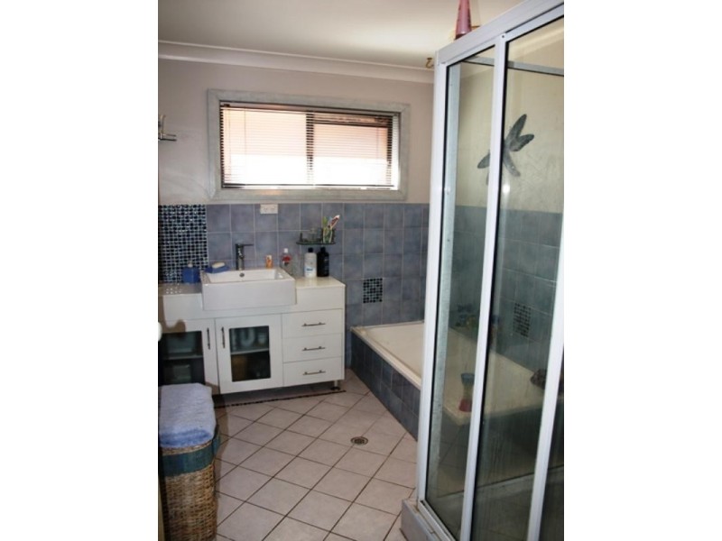 30 Serpentine Place, Eagle Vale NSW 2558