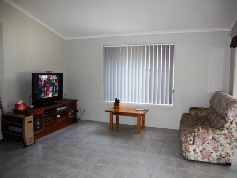 5 Bettong Place, St Helens Park NSW 2560