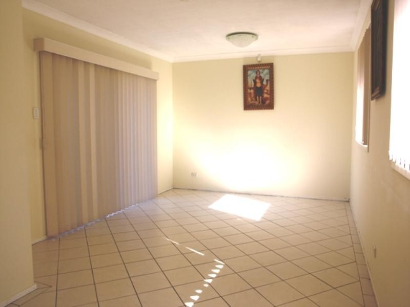 37 Stranraer Drive, St Andrews NSW 2566