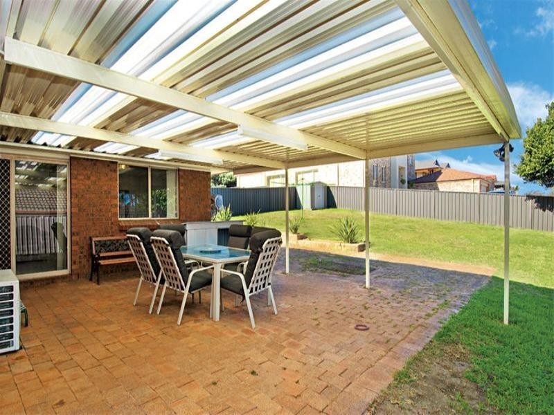 6 Charles Place, Mount Annan NSW 2567