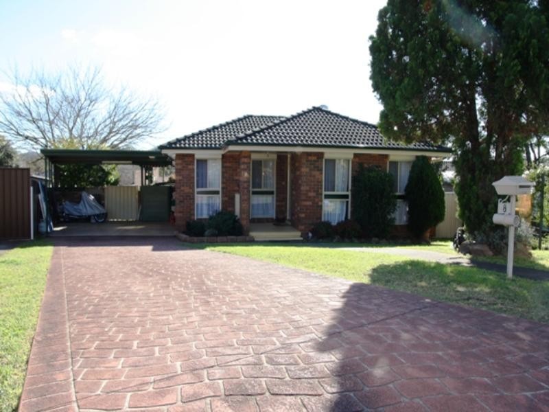 8 Fairlight Place, Woodbine NSW 2560