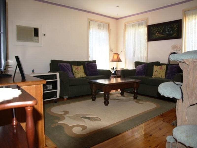 8 Fairlight Place, Woodbine NSW 2560