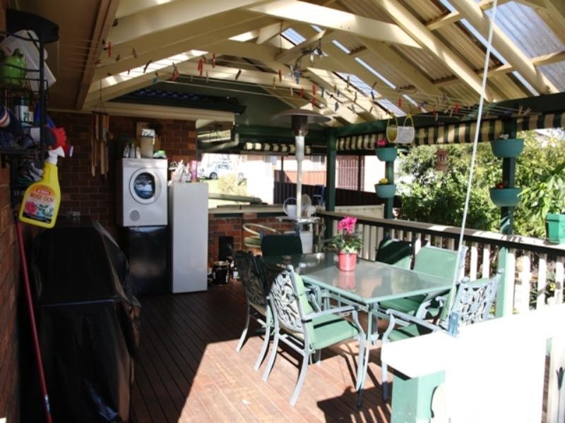 8 Fairlight Place, Woodbine NSW 2560