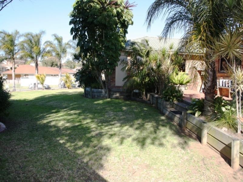 89 Cleopatra Drive, Glen Alpine NSW 2560