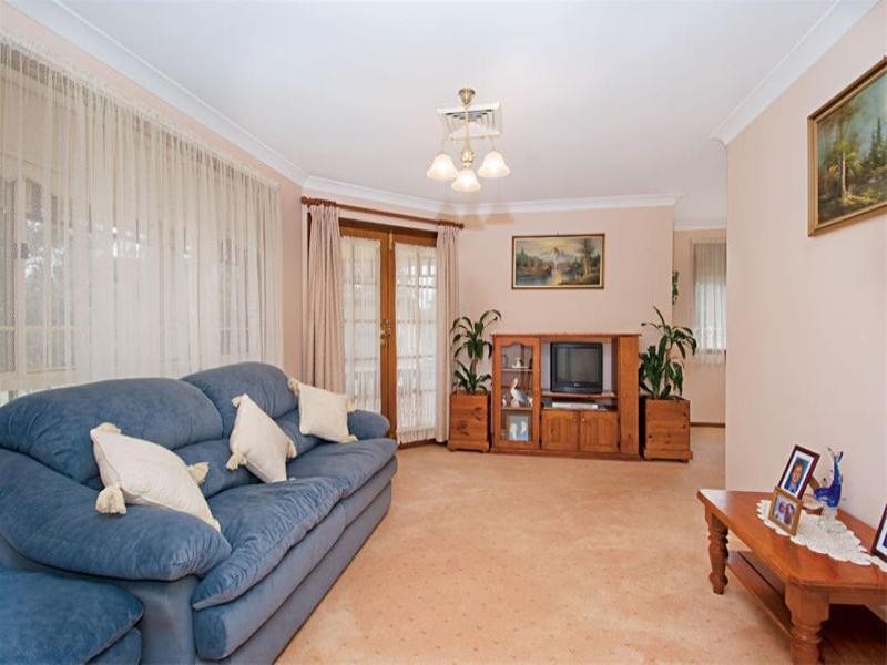 3 Hibertia Place, Mount Annan NSW 2567