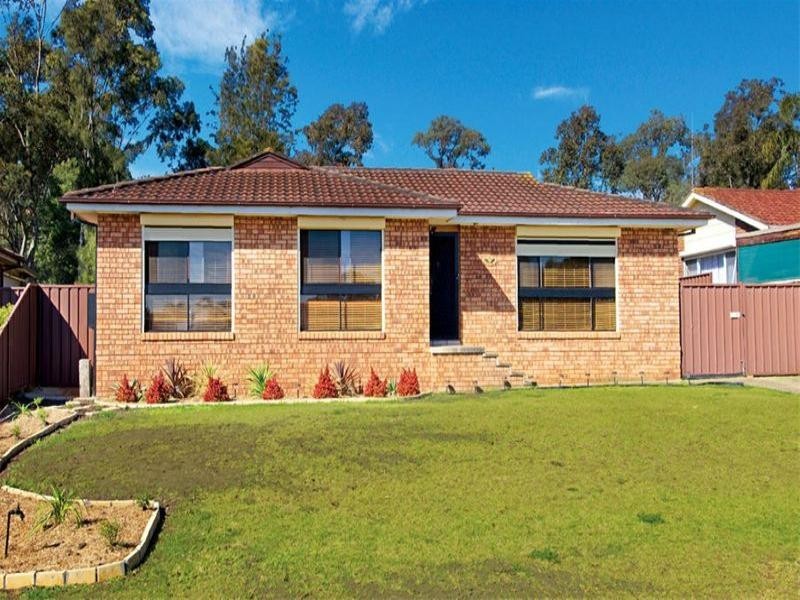 18 Fletcher Street, Minto NSW 2566