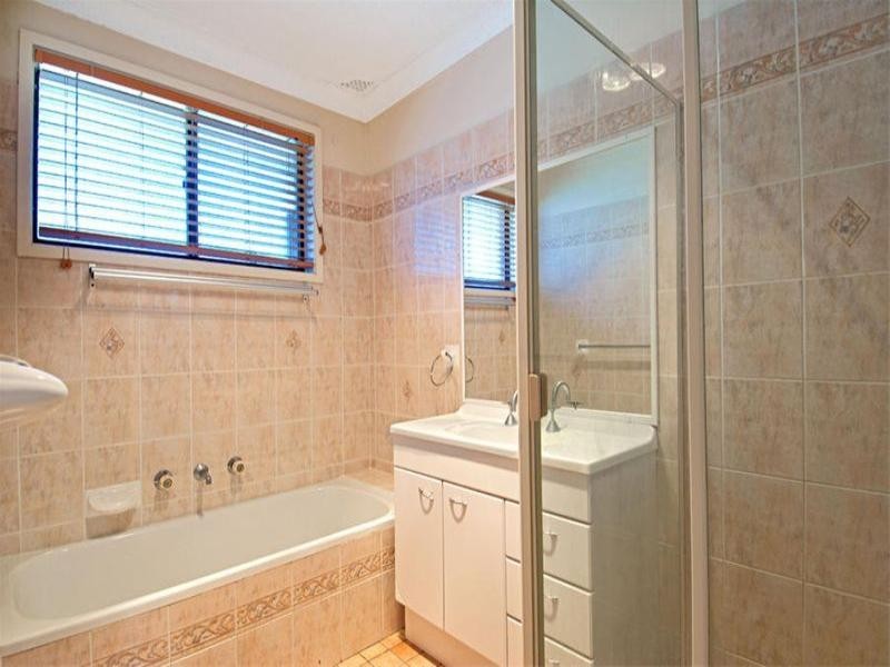 18 Fletcher Street, Minto NSW 2566