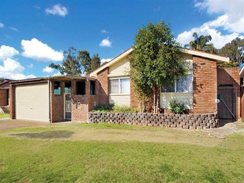 16 Fletcher Street, Minto NSW 2566